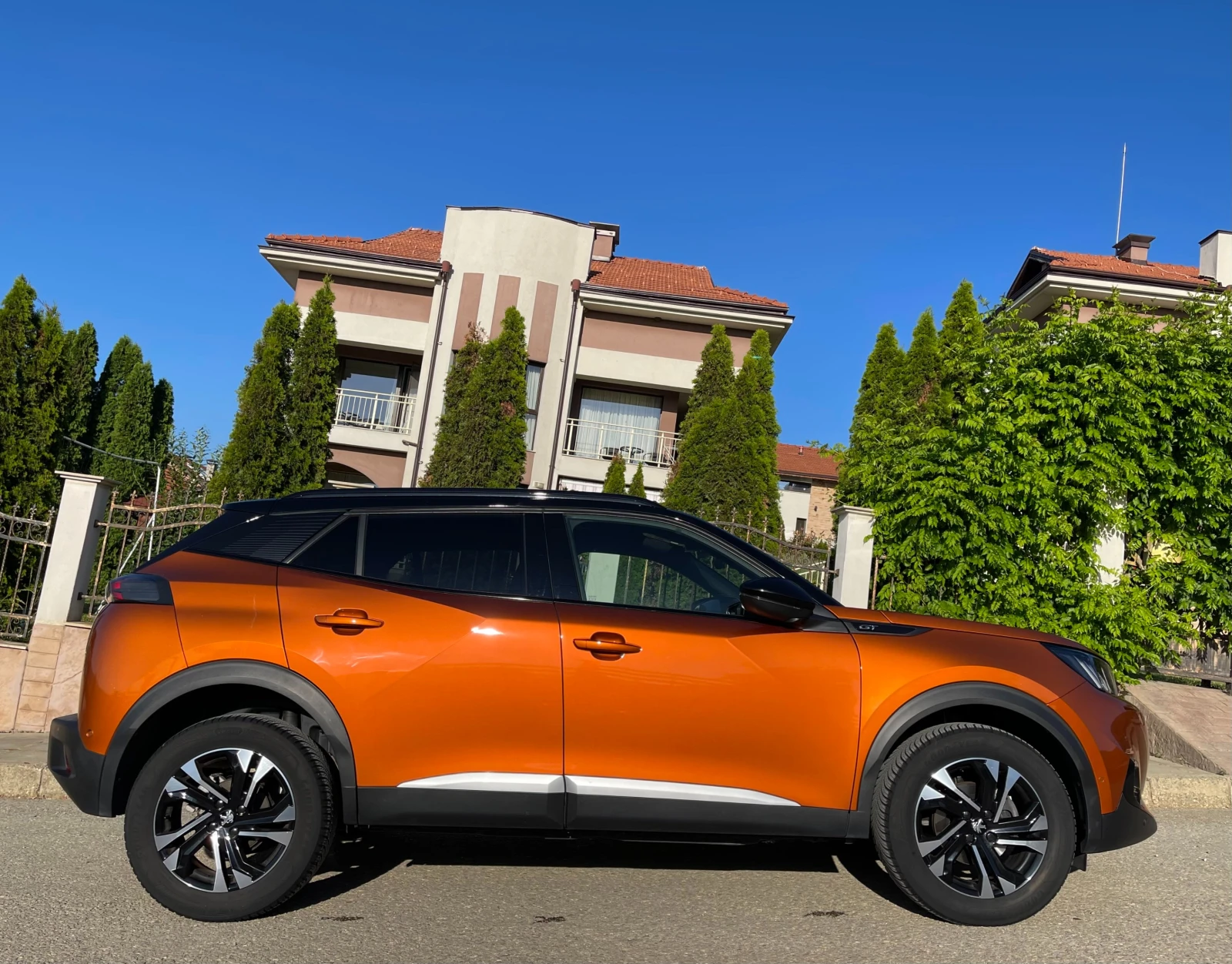 Peugeot 2008 1.2 GT PureTech, снимка 2 - Автомобили и джипове - 55102099