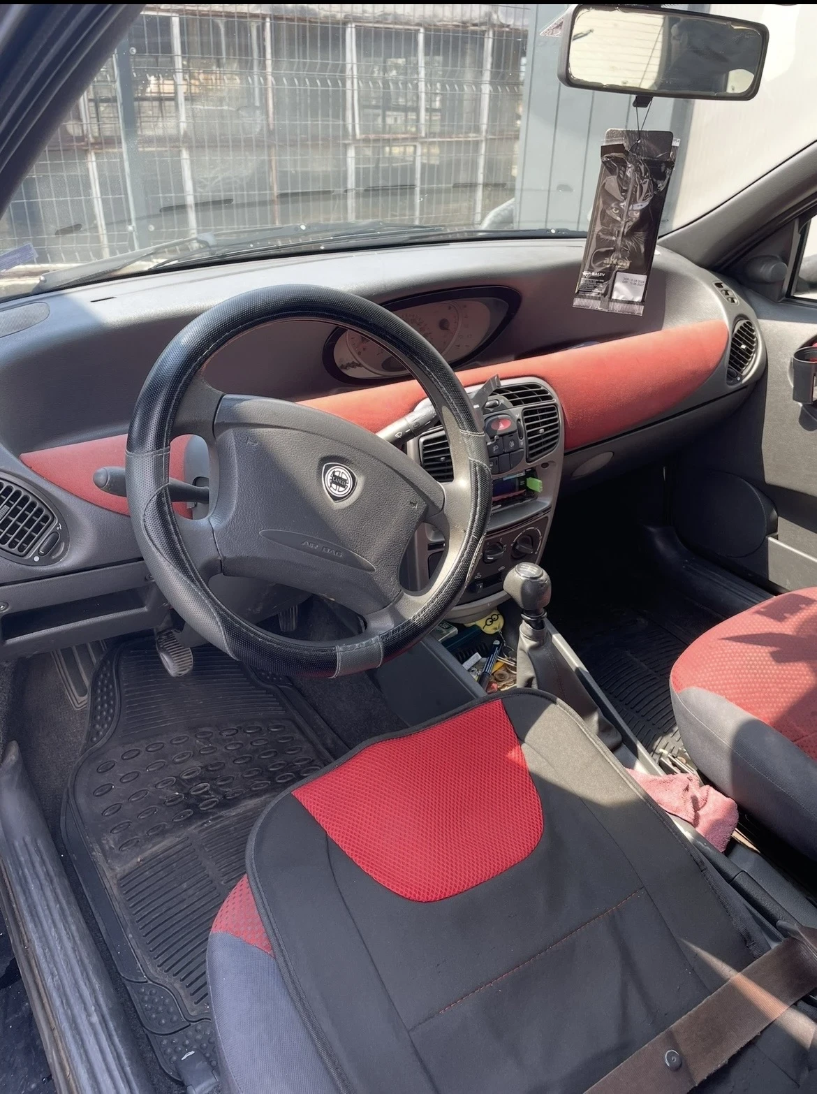 Lancia Y, снимка 2 - Автомобили и джипове - 55161424
