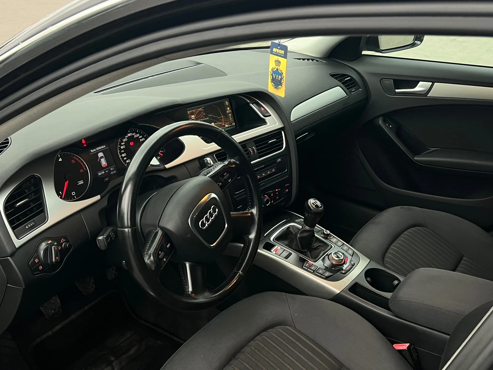 Audi A4, снимка 7 - Автомобили и джипове - 55381654
