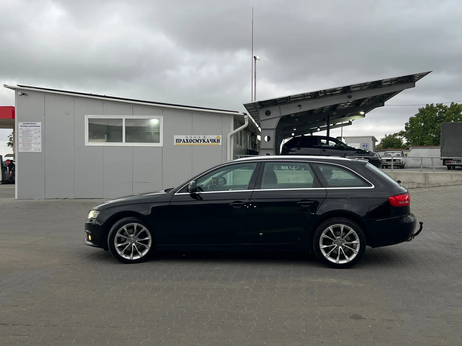 Audi A4, снимка 3 - Автомобили и джипове - 55381654