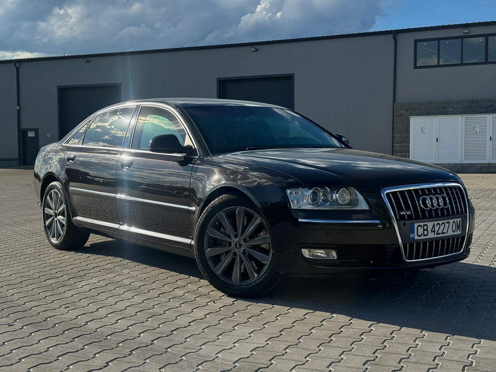 Audi A8 ARMORED* VR9* FULL* А8L* , снимка 2 - Автомобили и джипове - 55546875