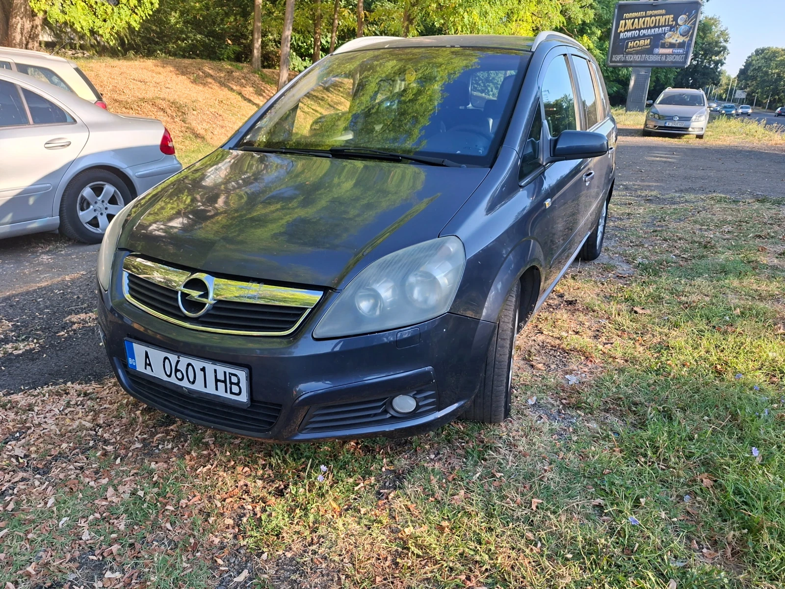 Opel Zafira 1.9, снимка 2 - Автомобили и джипове - 55908392