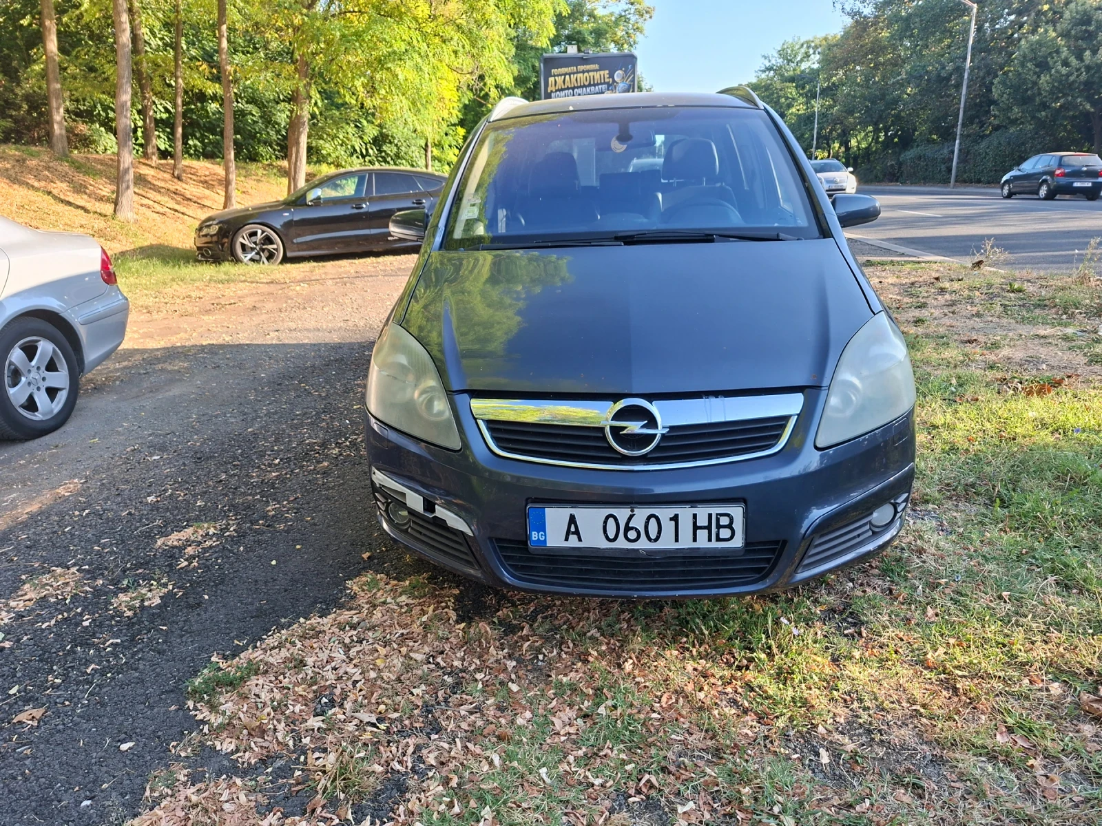 Opel Zafira 1.9, снимка 3 - Автомобили и джипове - 55908392