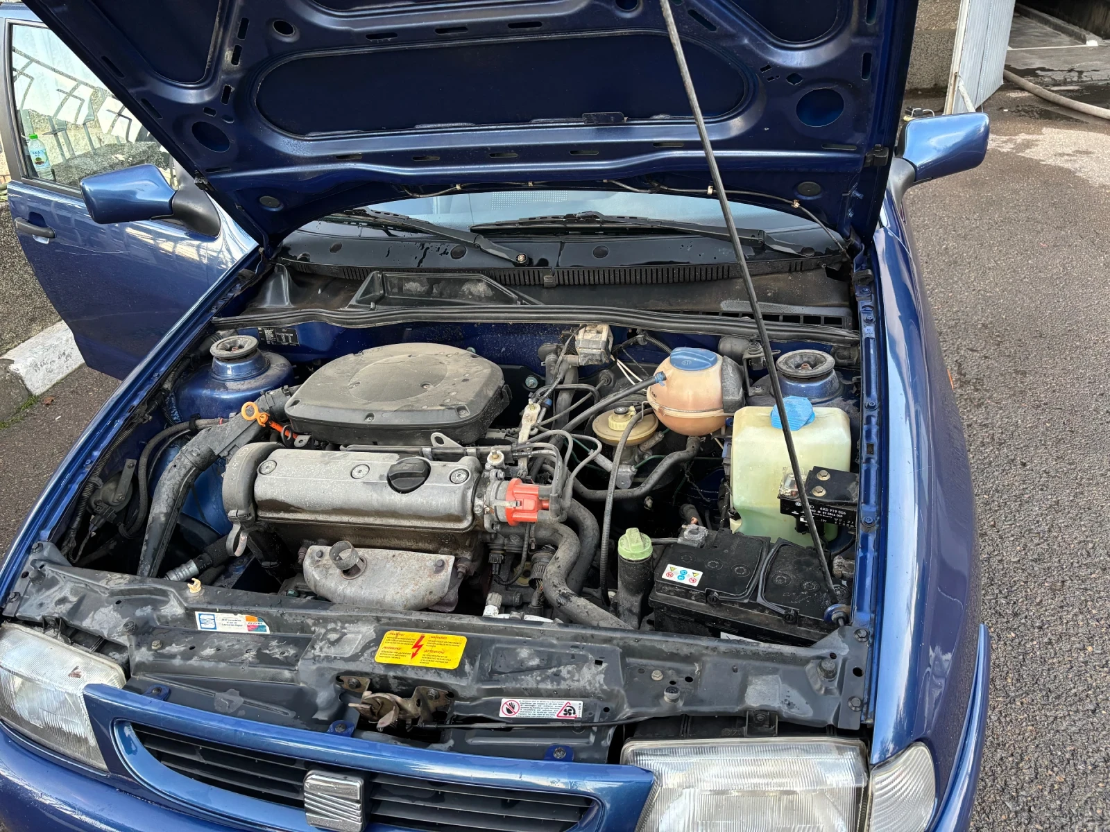 Seat Cordoba, снимка 5 - Автомобили и джипове - 56601691