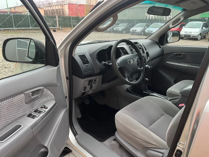 Toyota Hilux 2.5 D-4D 120кс Реални 201хил км, снимка 7 - Автомобили и джипове - 48231293