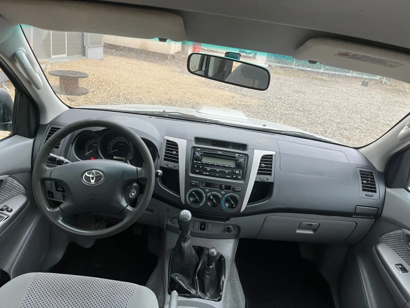 Toyota Hilux 2.5 D-4D 120кс Реални 201хил км, снимка 9 - Автомобили и джипове - 48231293