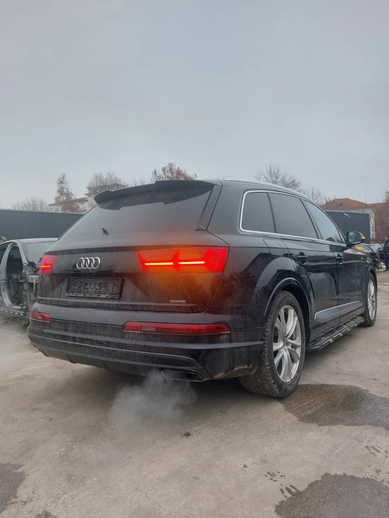 Audi Q7 3.0TDI Quattro S-line Ляв волан, Matrix, Въздух, снимка 4 - Автомобили и джипове - 52652572