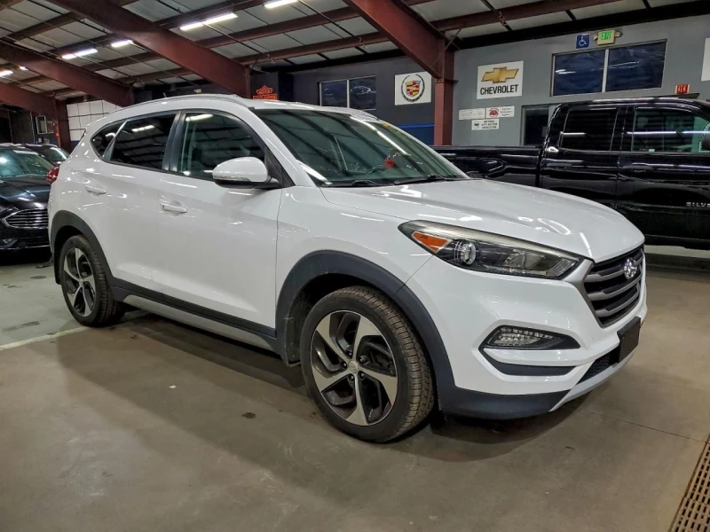 Hyundai Tucson, снимка 4 - Автомобили и джипове - 52860019