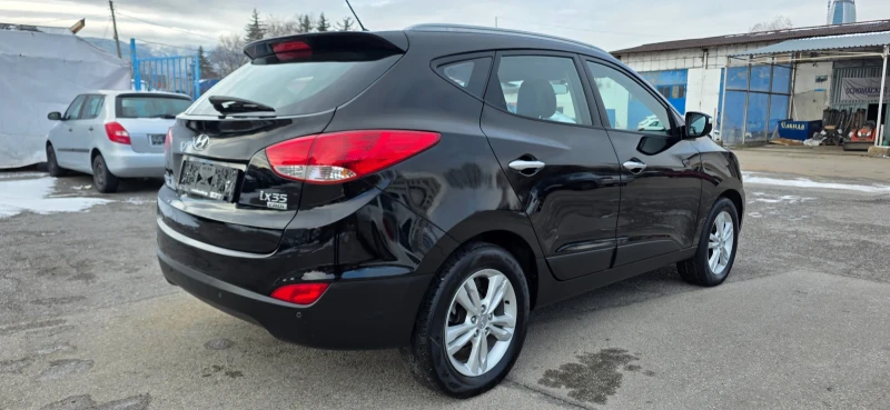 Hyundai IX35 1.7 CRDI 116k.c UNIKAT EURO EURO 5 , снимка 4 - Автомобили и джипове - 53097515