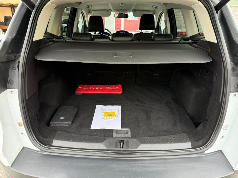 Ford Kuga FACELIFT 2.0d 4x4 140к.с. !!!! ТОП СЪСТОЯНИЕ !!!!, снимка 16 - Автомобили и джипове - 53121276