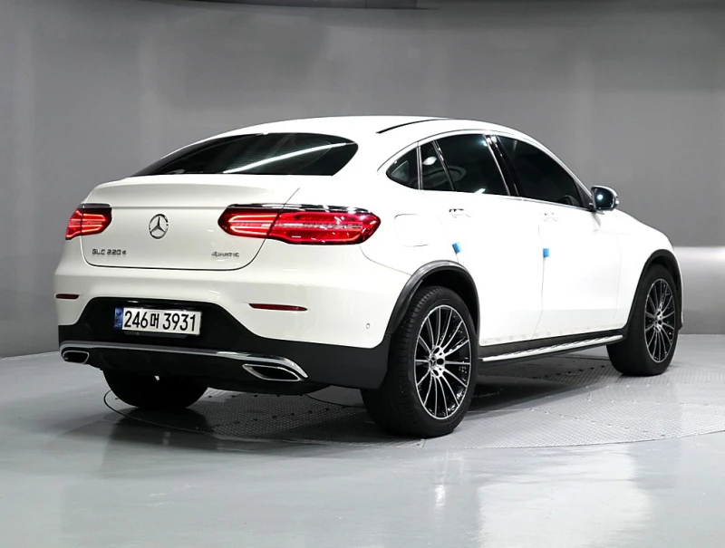 Mercedes-Benz GLC 220 COUPE/Пълна сервизна история !!!, снимка 2 - Автомобили и джипове - 53273902