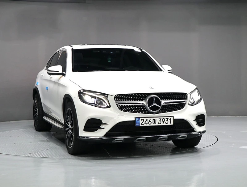 Mercedes-Benz GLC 220 COUPE/Пълна сервизна история !!!, снимка 3 - Автомобили и джипове - 53273902