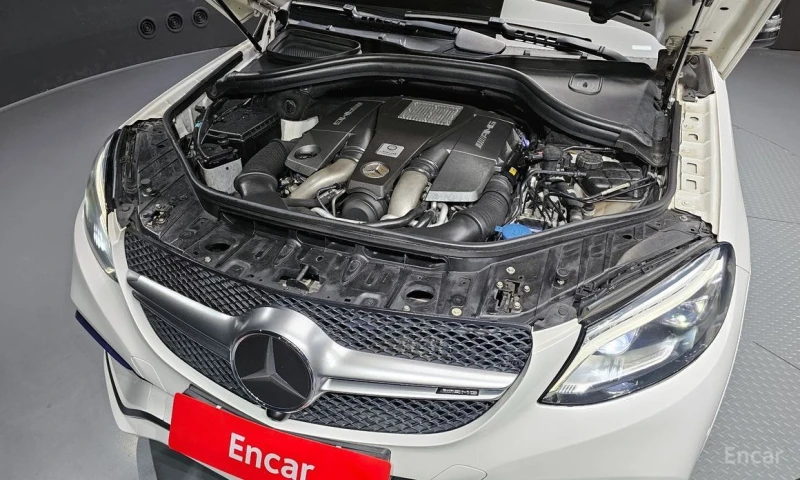 Mercedes-Benz GLE 63 AMG, снимка 6 - Автомобили и джипове - 53355208