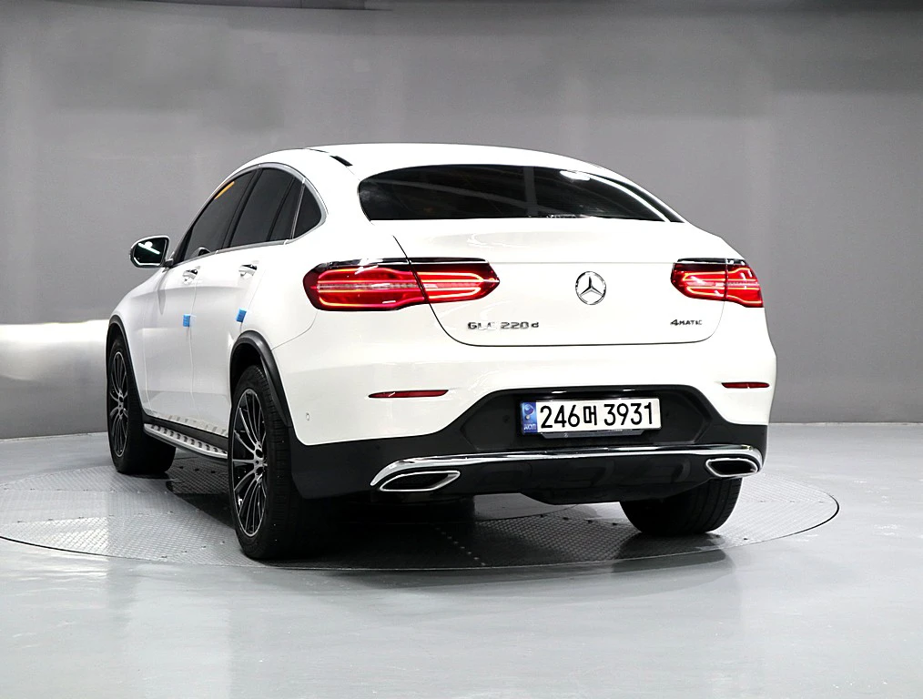 Mercedes-Benz GLC 220 COUPE/Пълна сервизна история !!! - изображение 4