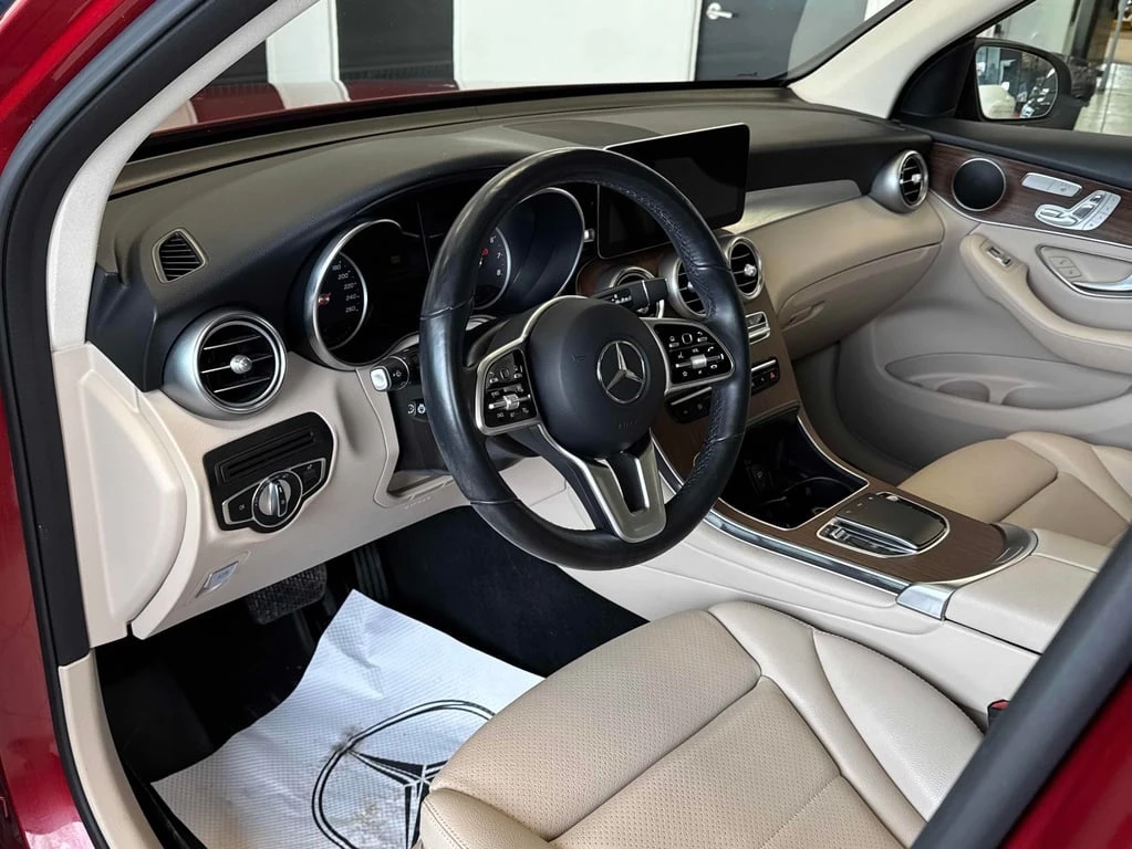 Mercedes-Benz GLC 300 4MATIC * ПАНОРАМА* ПОДГРЕВ НА ВОЛАНА И СЕДАЛКИТЕ*  - изображение 7