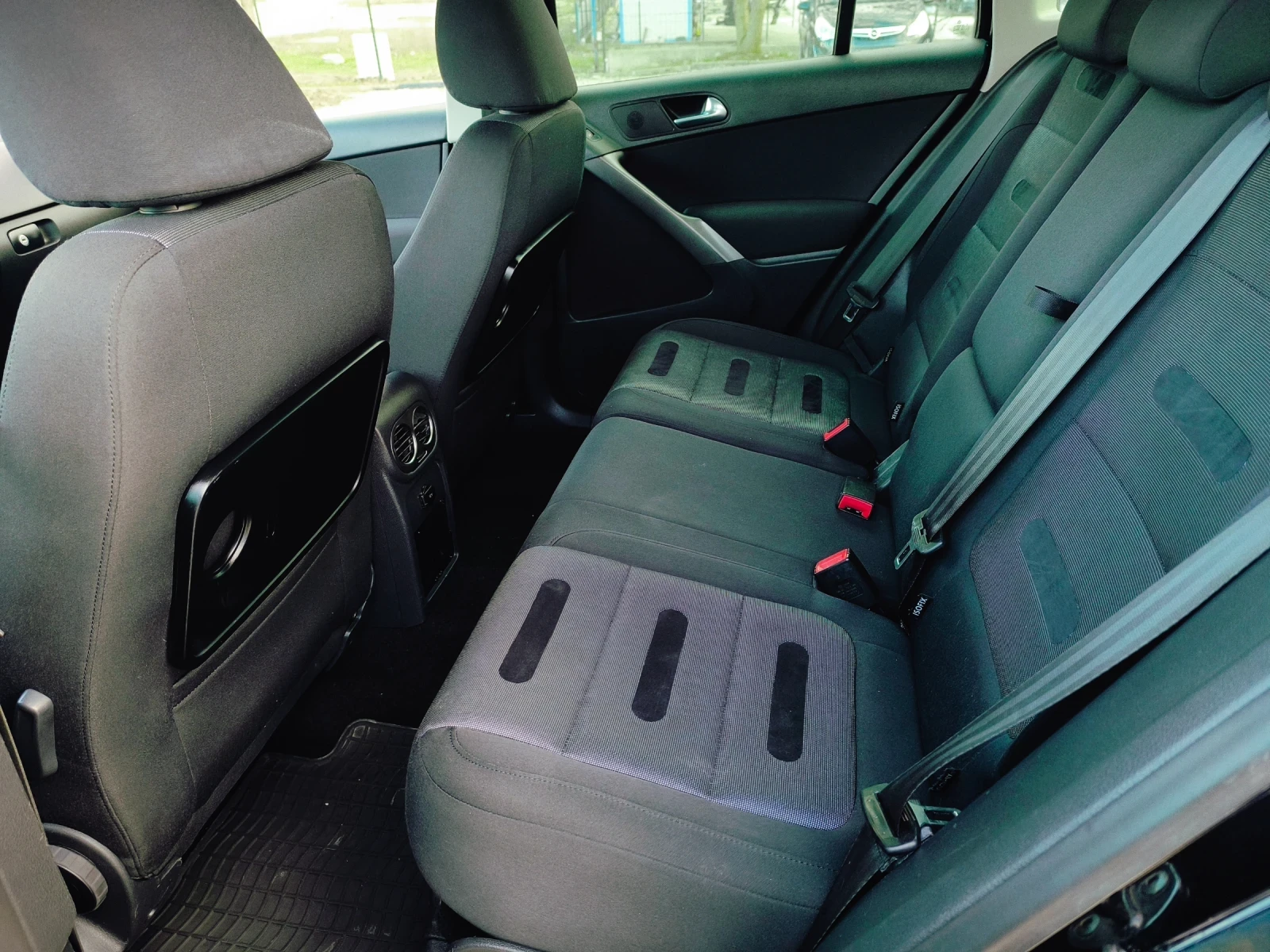 VW Tiguan 2.0 TDI 4MOTION, SPORT | Mobile.bg � ����������� 12