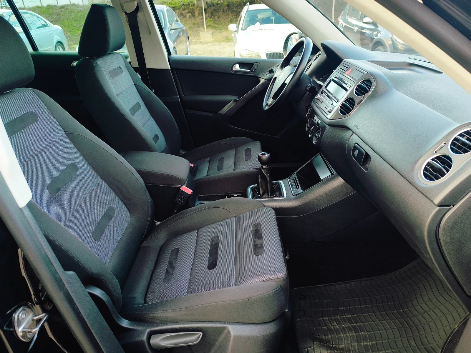 VW Tiguan 2.0 TDI 4MOTION, SPORT | Mobile.bg � ����������� 9