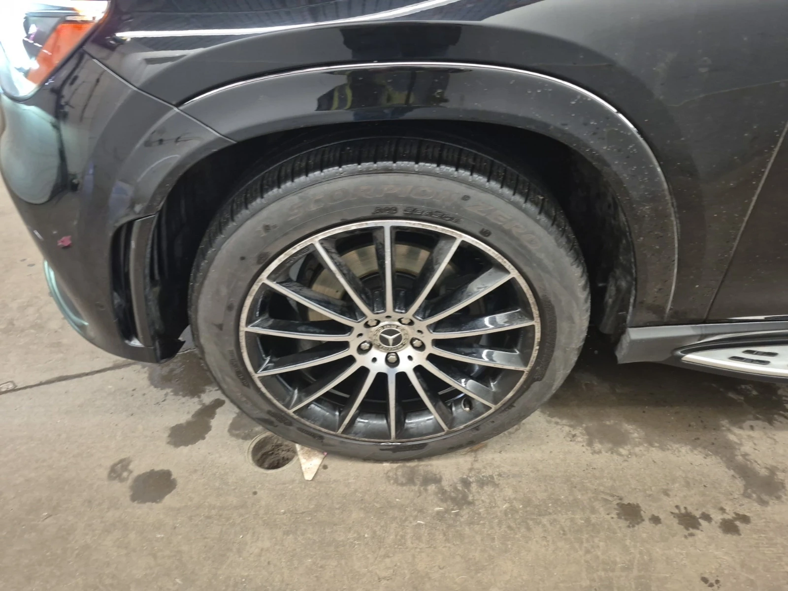 Mercedes-Benz GLE 350 * * CARFAX * * АВТО КРЕДИТ * * , снимка 12 - Автомобили и джипове - 54002077