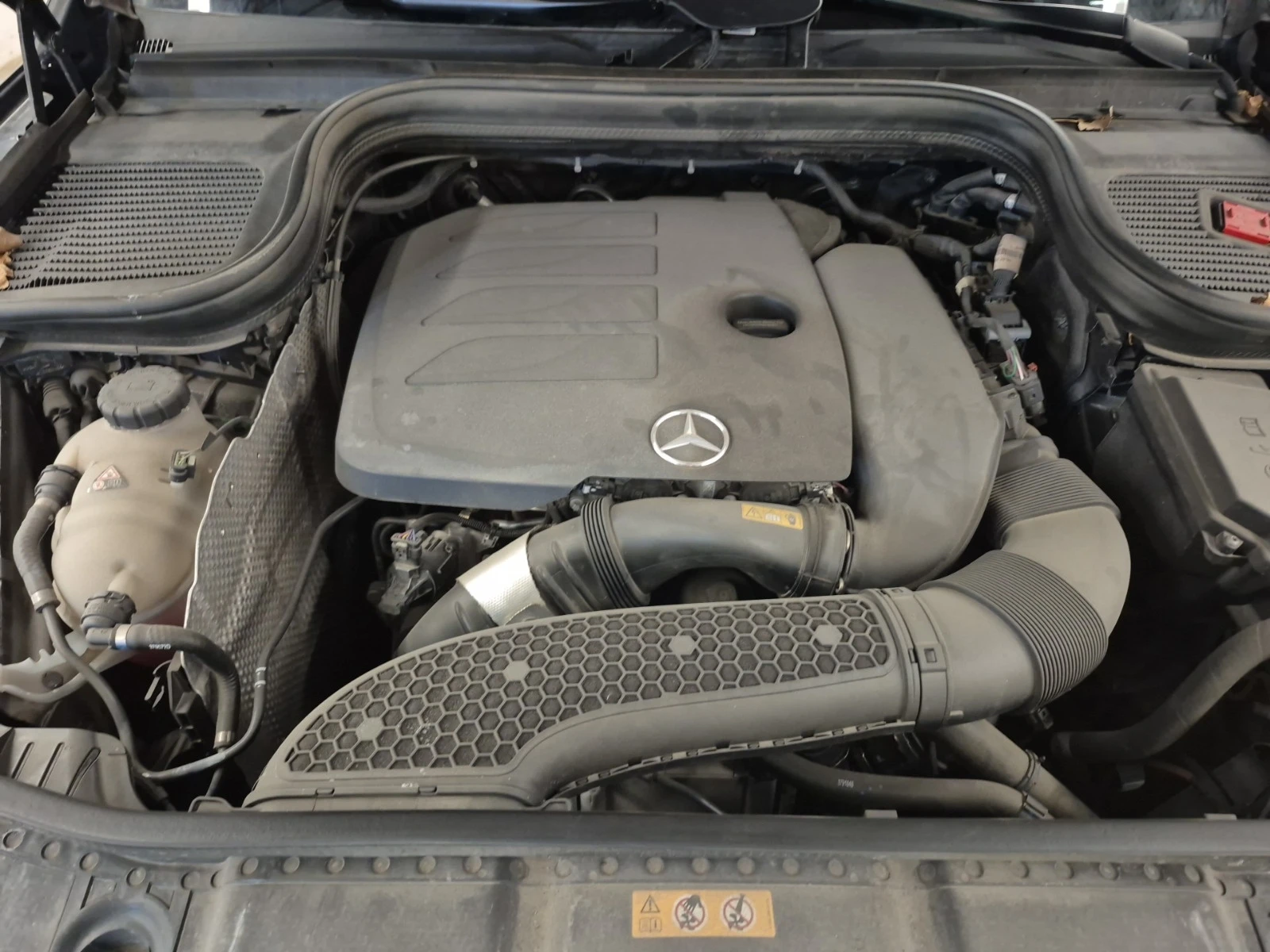 Mercedes-Benz GLE 350 * * CARFAX * * АВТО КРЕДИТ * * , снимка 10 - Автомобили и джипове - 54002077