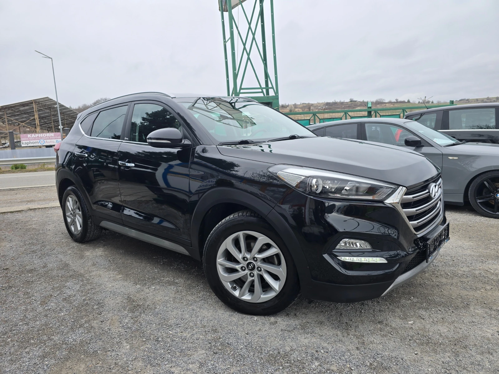 Hyundai Tucson 1.7CRDi-Automatic , снимка 3 - Автомобили и джипове - 54055446