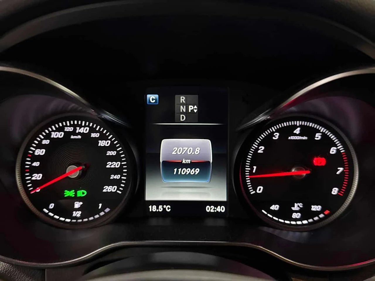 Mercedes-Benz GLC * 300 * CARFAX * ЦЕНА ДО БГ, снимка 12 - Автомобили и джипове - 54379601