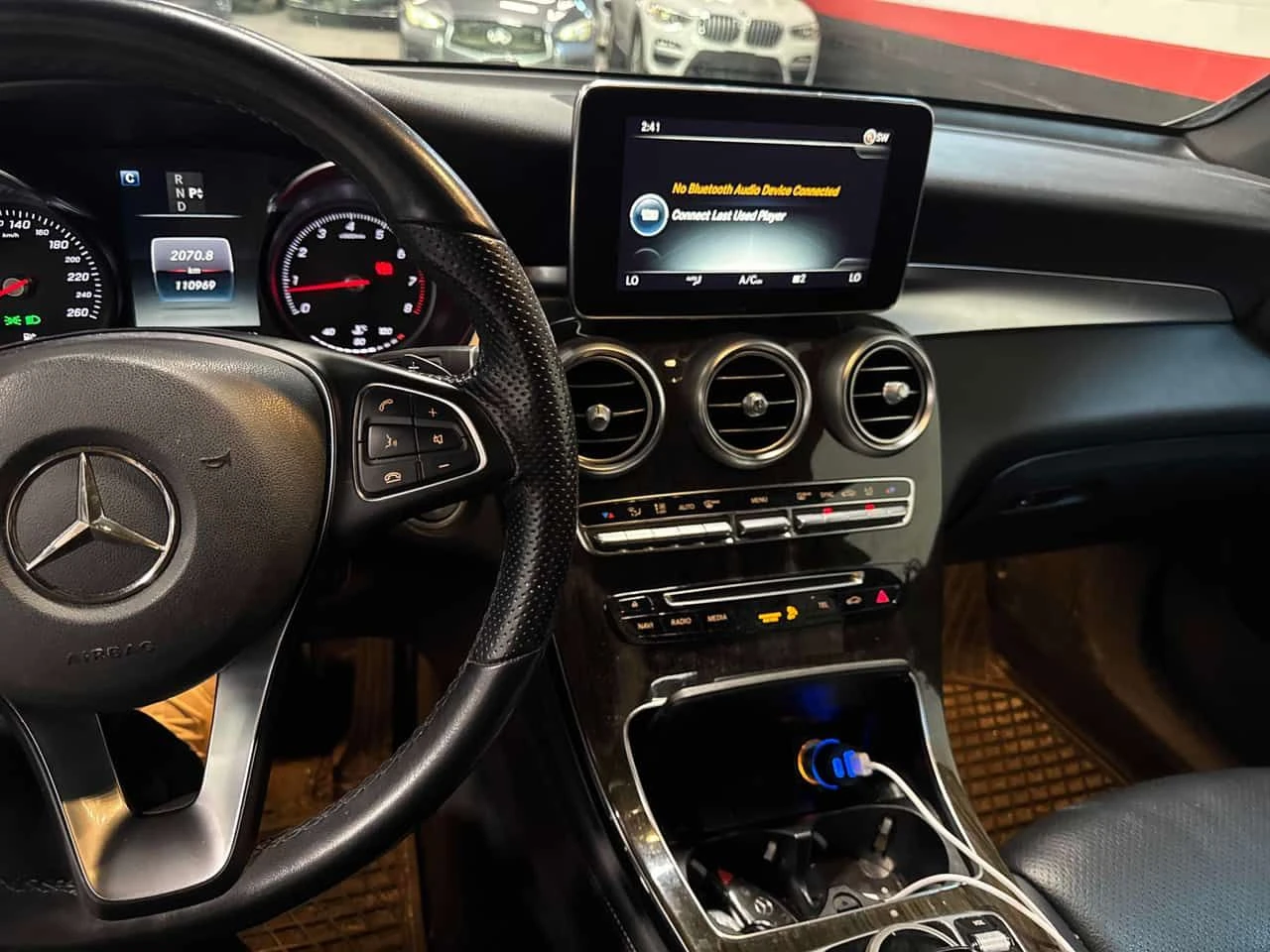 Mercedes-Benz GLC * 300 * CARFAX * ЦЕНА ДО БГ, снимка 11 - Автомобили и джипове - 54379601