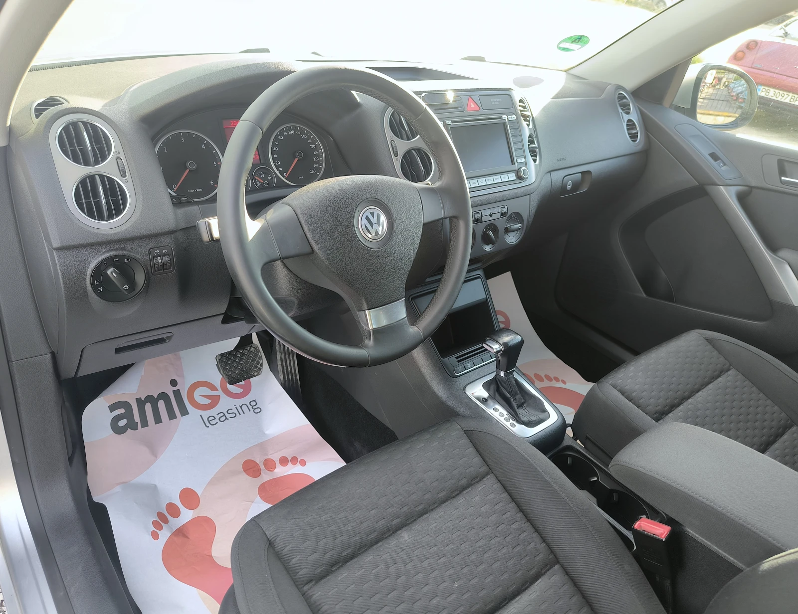 VW Tiguan 2.0tdi - 4motion - DSG, снимка 8 - Автомобили и джипове - 54412010