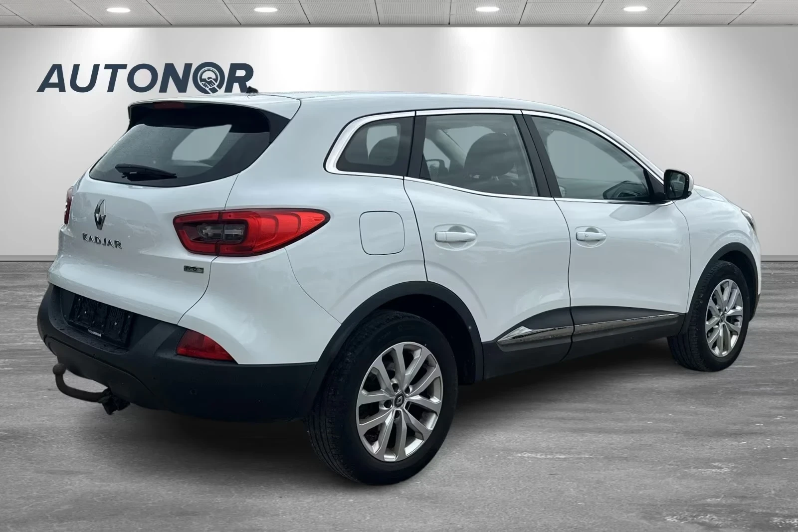 Renault Kadjar 1.5d aut. 110ps DK, снимка 2 - Автомобили и джипове - 54601176