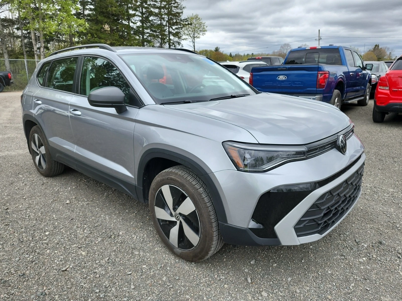 VW Taos, снимка 2 - Автомобили и джипове - 54612166
