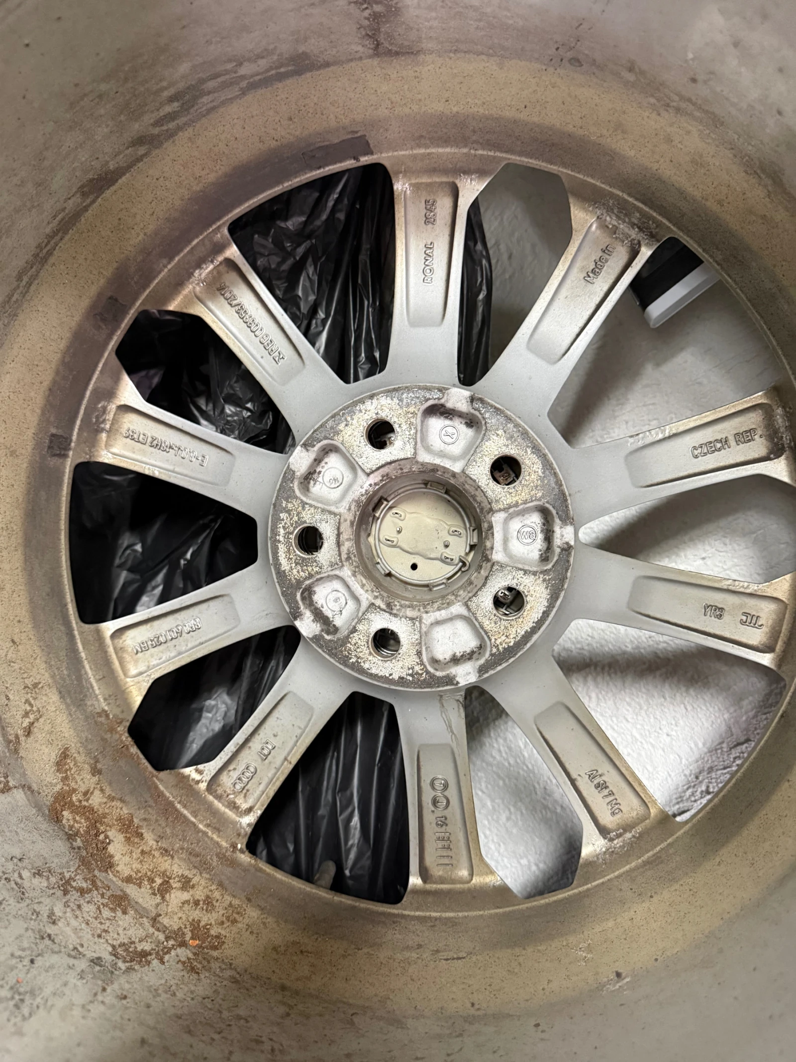 Audi Q5 Джанти с гуми 4х 235/60/18, снимка 13 - Автомобили и джипове - 55805852