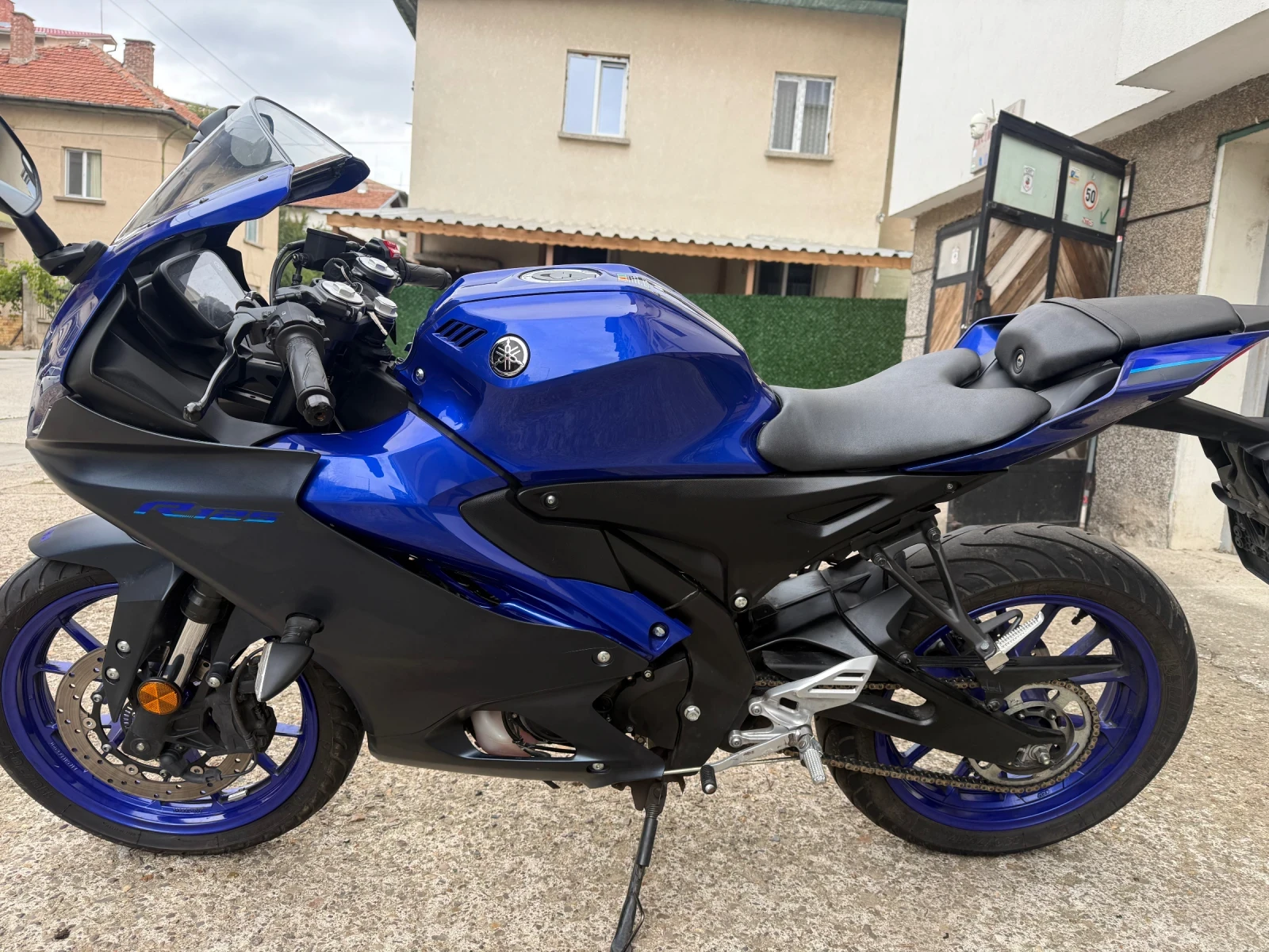 Yamaha Yzf 125 R - изображение 3
