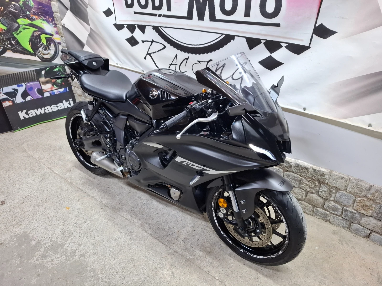 Yamaha YZF-R7  - изображение 8