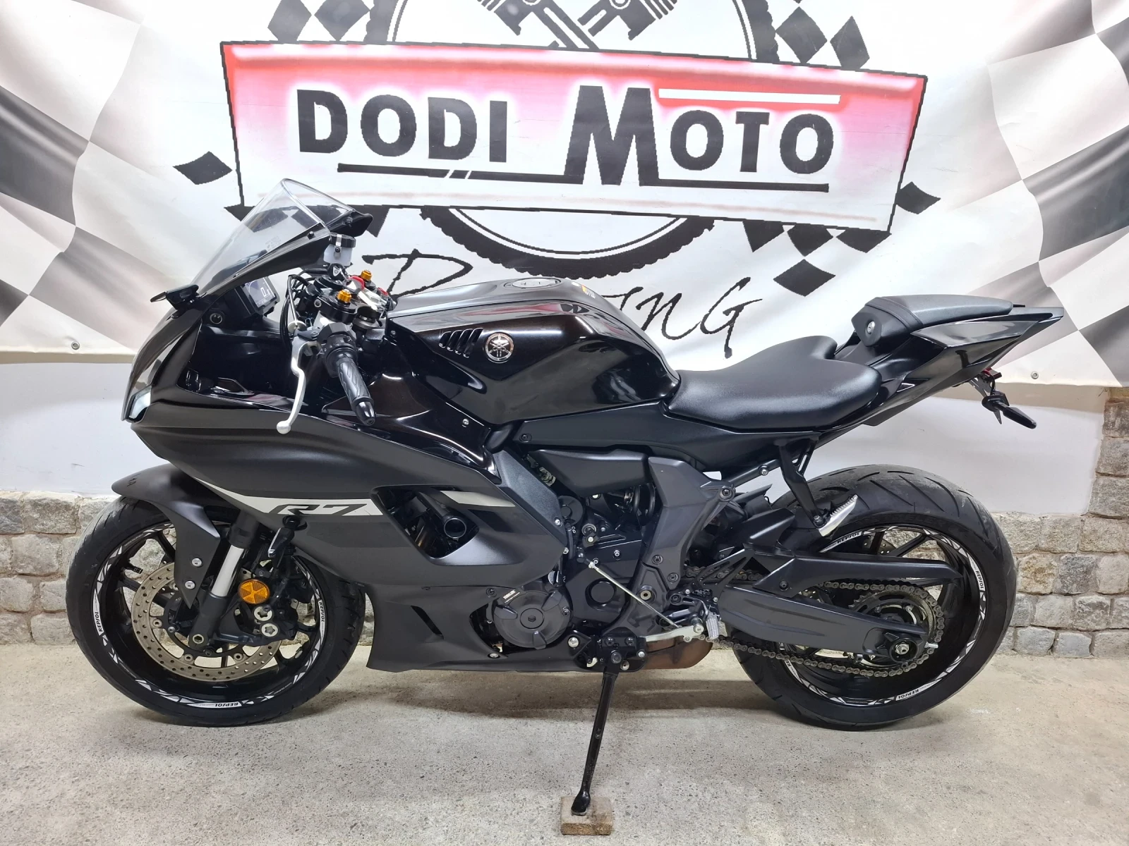 Yamaha YZF-R7  - изображение 4