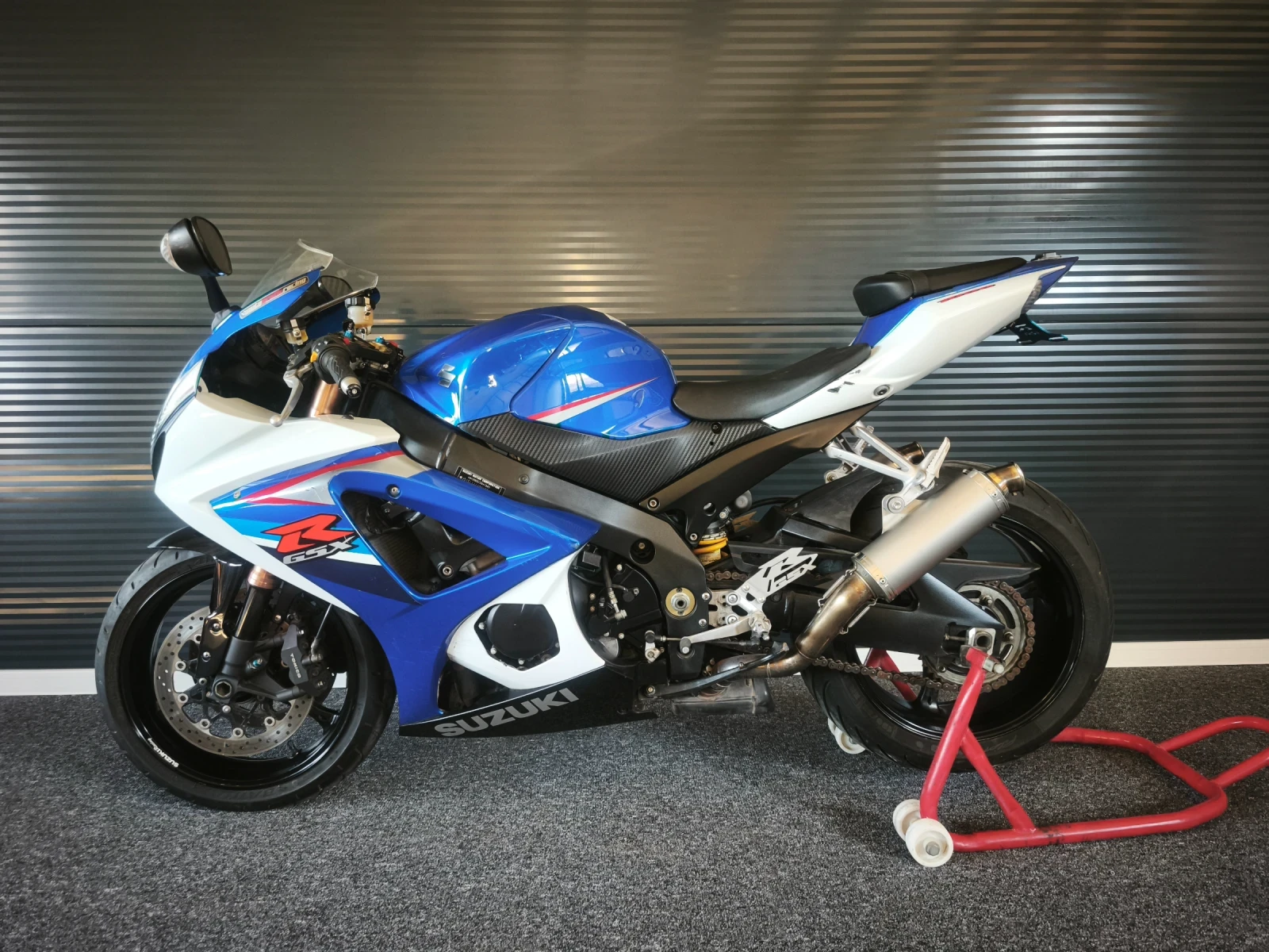 Suzuki Gsxr 1000 k7 - изображение 5