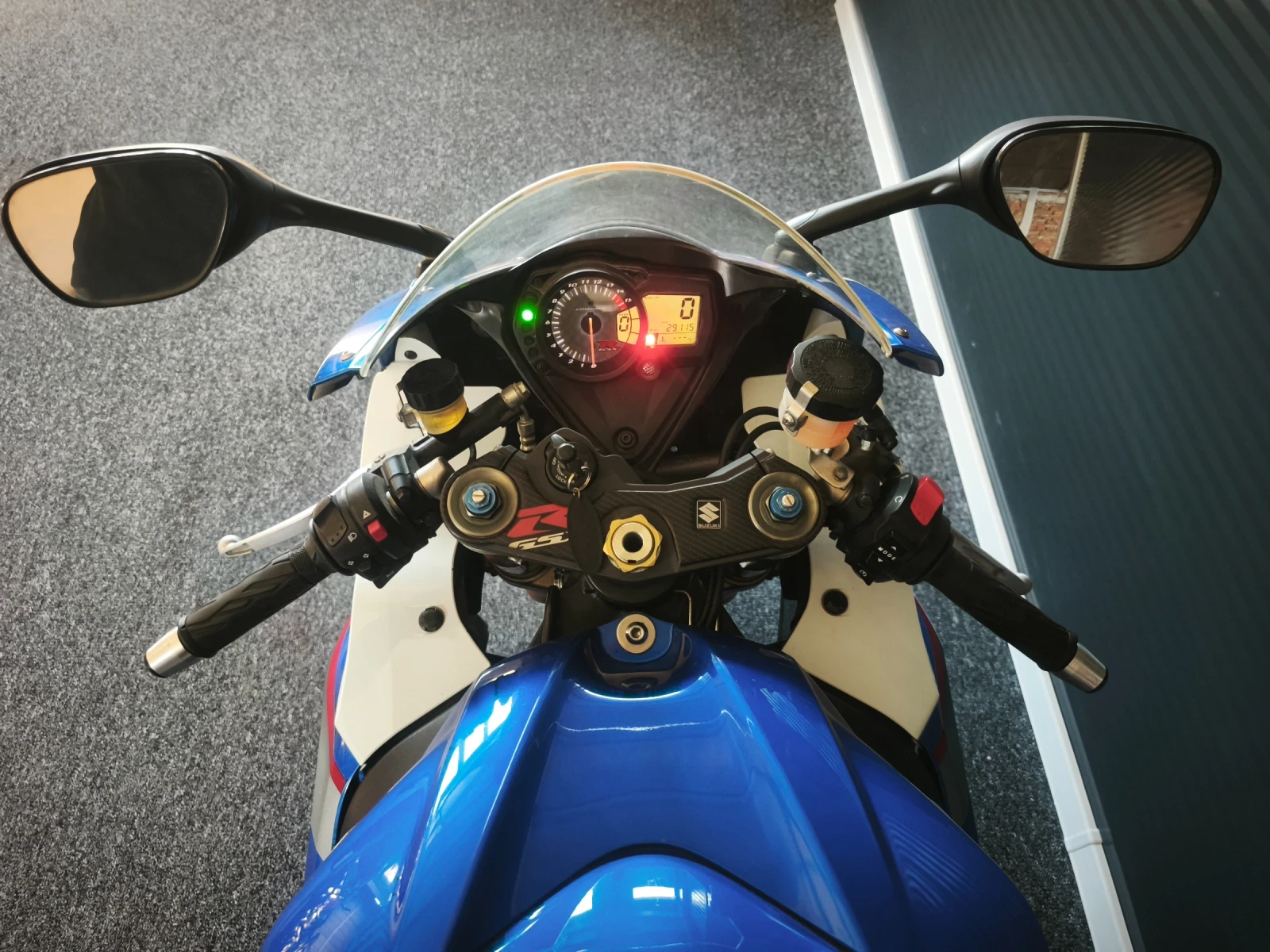 Suzuki Gsxr 1000 k7 - изображение 8