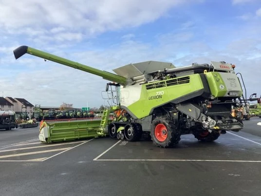 Комбайн Claas КОМБАЙН CLAAS LEXION 770ТТ с CEMOS + V1080 2017 г, снимка 7 - Селскостопанска техника - 45542630