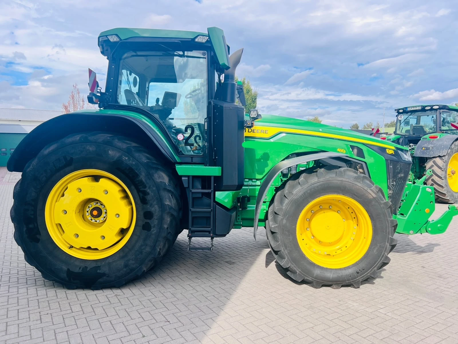 Трактор John Deere 8R 410 E-23 POWER SHIFT ЛИЗИНГ, снимка 5 - Селскостопанска техника - 55989268