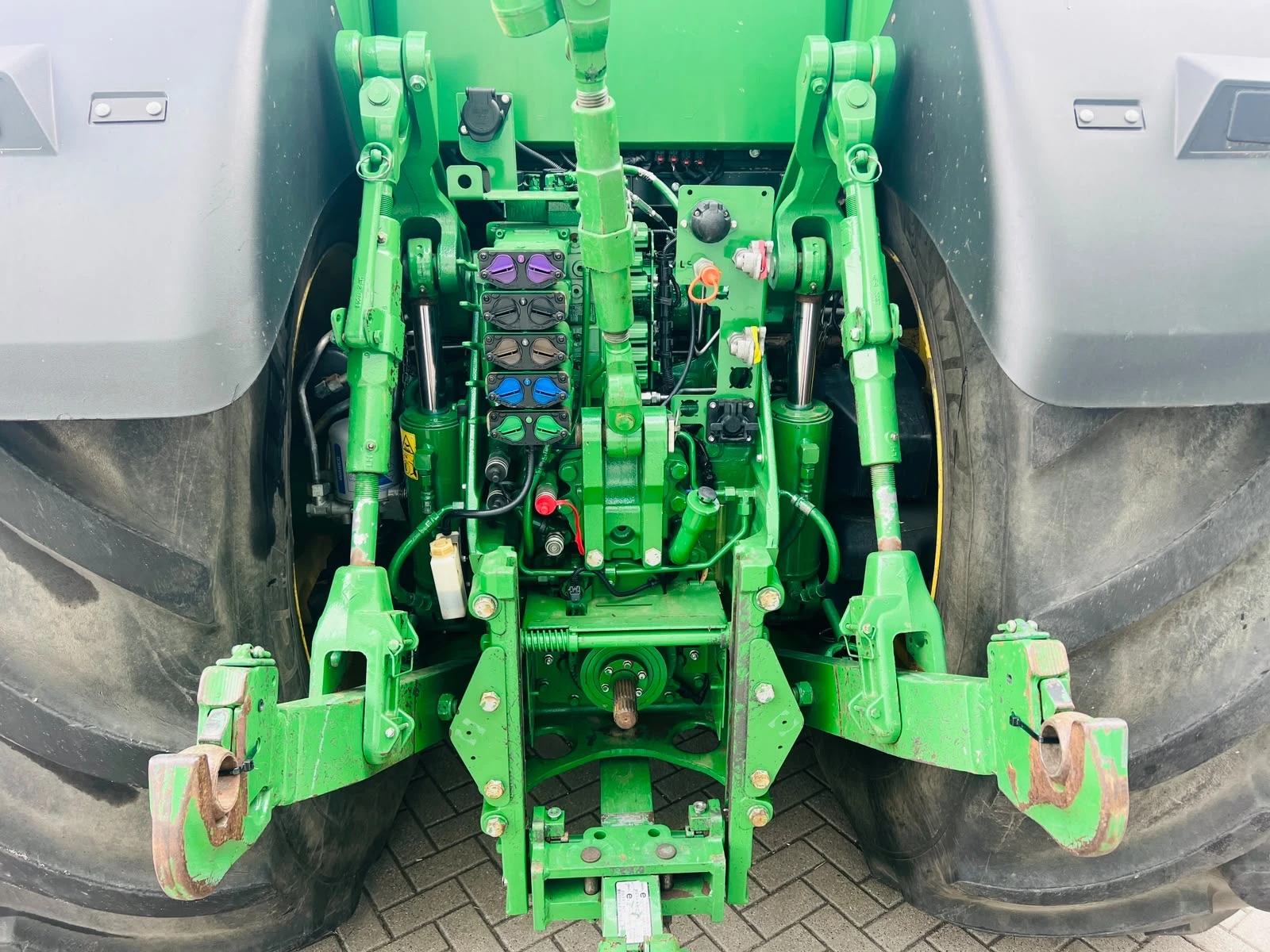 Трактор John Deere 8R 410 E-23 POWER SHIFT ЛИЗИНГ, снимка 7 - Селскостопанска техника - 55989268