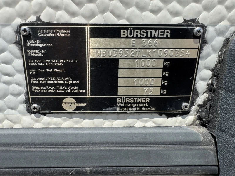 Каравана Burstner LUX, снимка 12 - Каравани и кемпери - 52449267