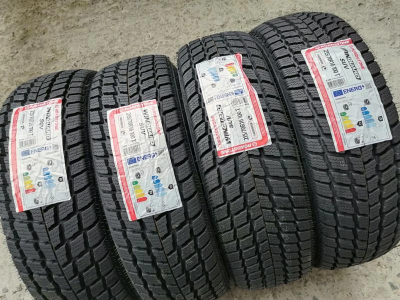 Гуми Зимни 215/70R16, снимка 2 - Гуми и джанти - 34239700