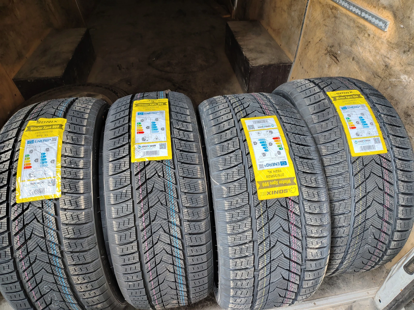  275/35R20 | Mobile.bg   1