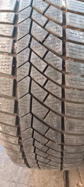 Гуми Зимни 195/55R16, снимка 8 - Гуми и джанти - 53141210