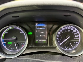 Toyota Camry Hybrid * 2 КЛЮЧА * CARFAX, снимка 14