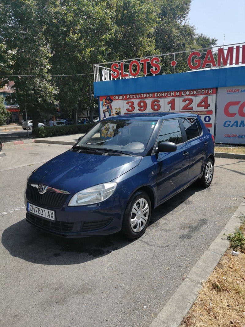 Skoda Fabia 1, 2 бензин фабрична газ купувана от официален пре, снимка 2 - Автомобили и джипове - 45633411