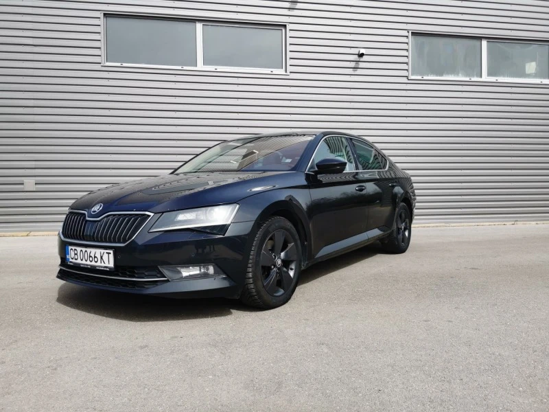 Skoda Superb 4x4 DSG, снимка 1 - Автомобили и джипове - 47220317