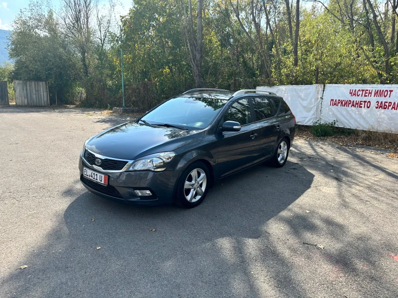 Kia Ceed, снимка 2 - Автомобили и джипове - 46937871