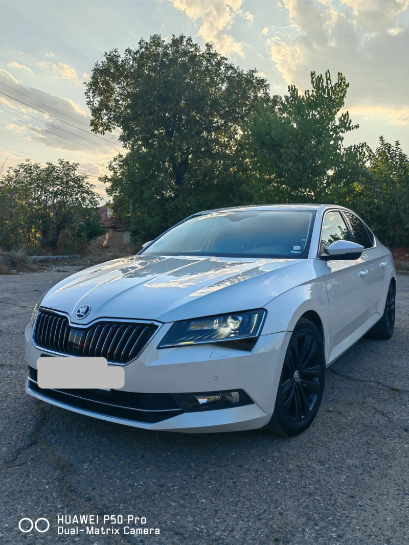 Skoda Superb, снимка 1 - Автомобили и джипове - 47724014