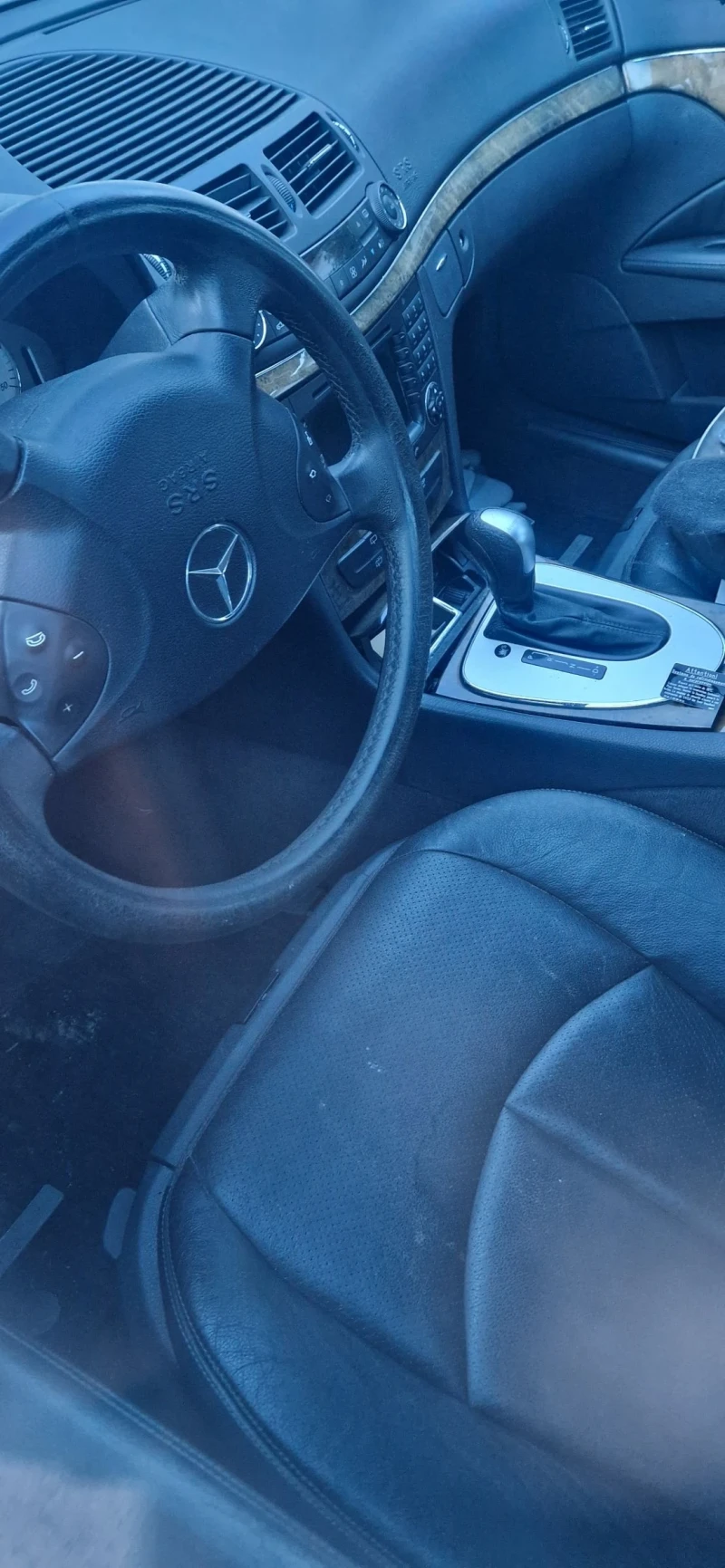 Mercedes-Benz E 320 CDI, снимка 2 - Автомобили и джипове - 47066823