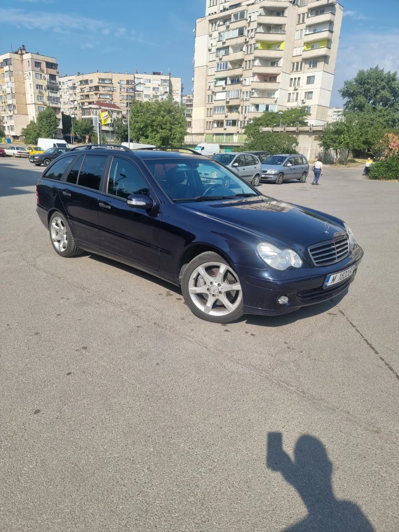 Mercedes-Benz C 220, снимка 7 - Автомобили и джипове - 48020632