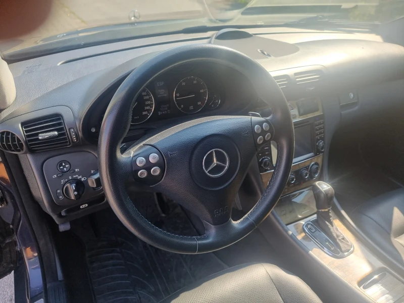 Mercedes-Benz C 220, снимка 10 - Автомобили и джипове - 48020632